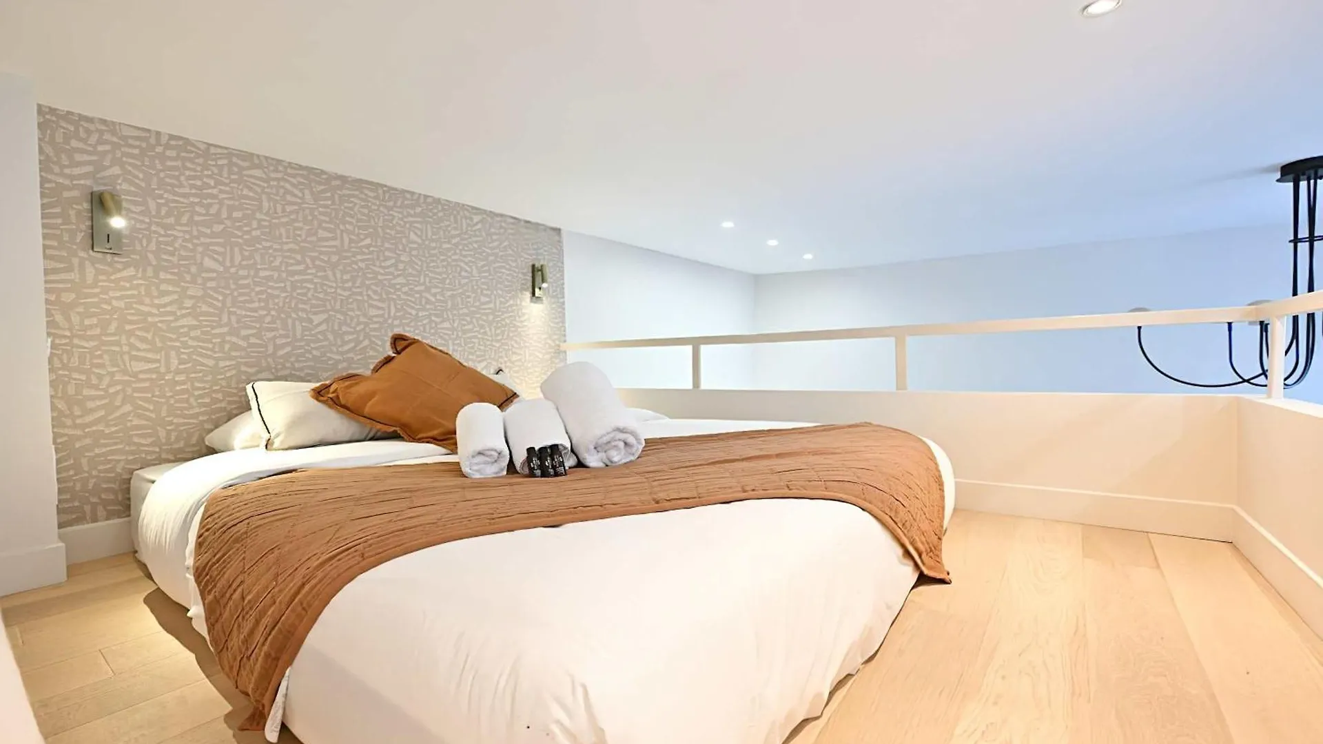Superb Apartment Center Of Paris Le Marais Франция