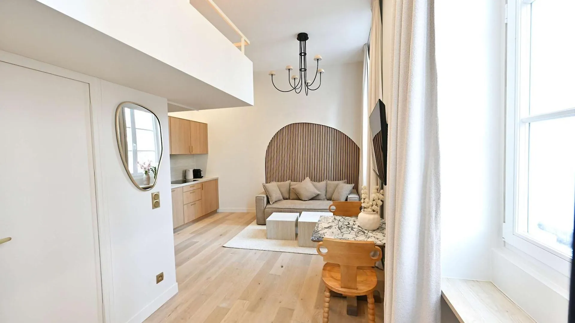 Superb Apartment Center Of Paris Le Marais